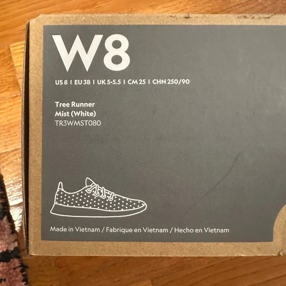 Allbirds Tree Runners in Mist - Picture 3 of 11